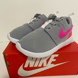 (toddler girls) Nike roshe one sneakers